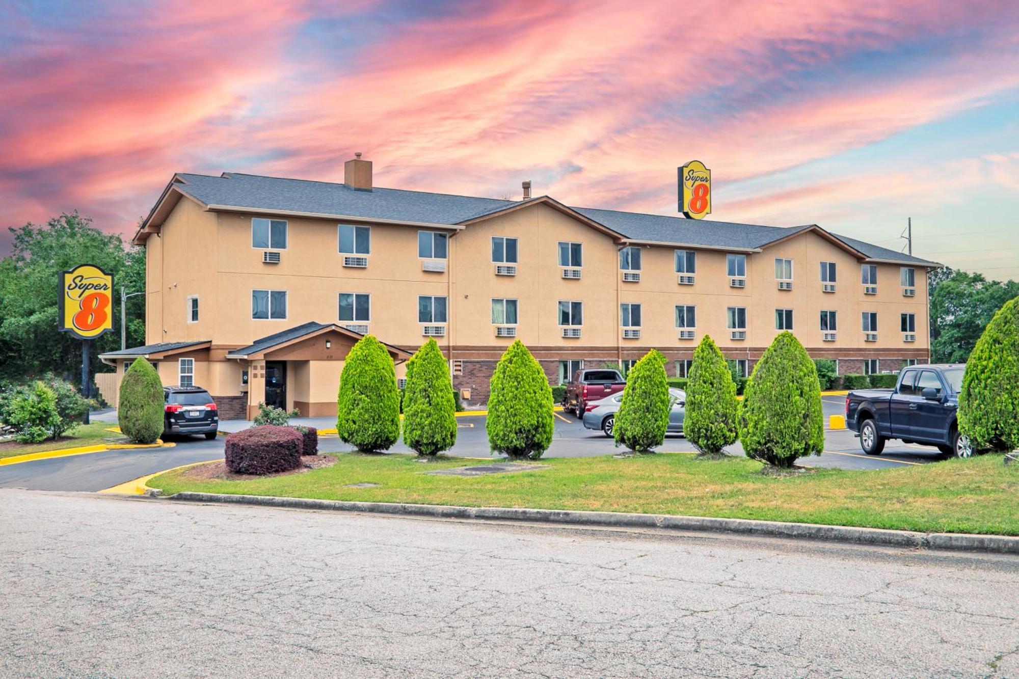 Super 8 By Wyndham Augusta Ft Eisenhower Area Bagian luar foto