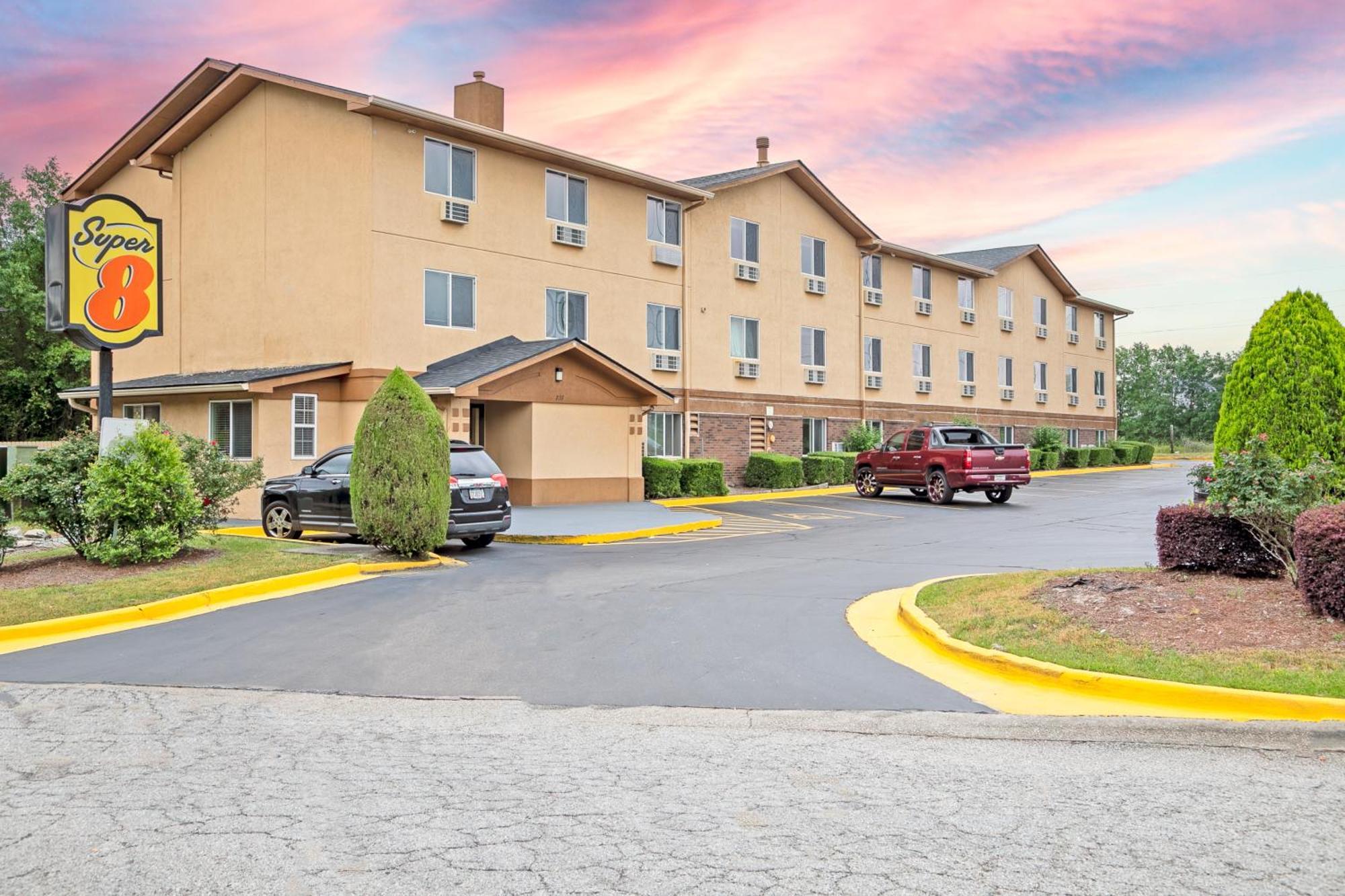 Super 8 By Wyndham Augusta Ft Eisenhower Area Bagian luar foto