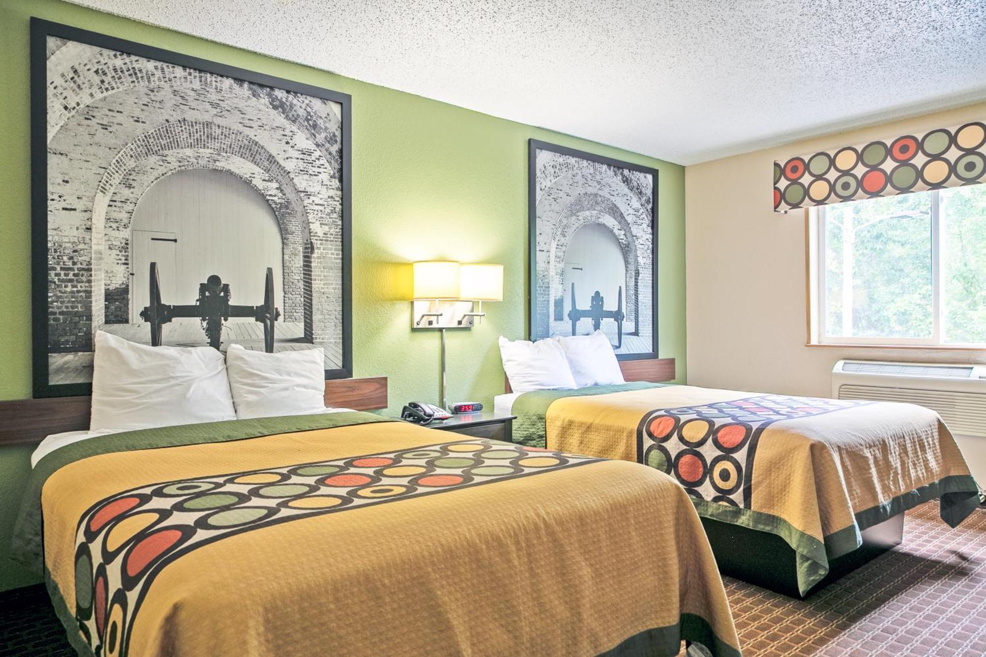Super 8 By Wyndham Augusta Ft Eisenhower Area Bagian luar foto